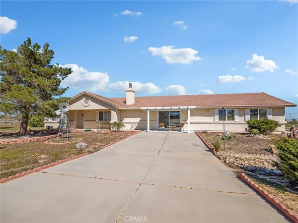 $489,900 | 8840 Smoke Tree Road, Phelan, CA 92371