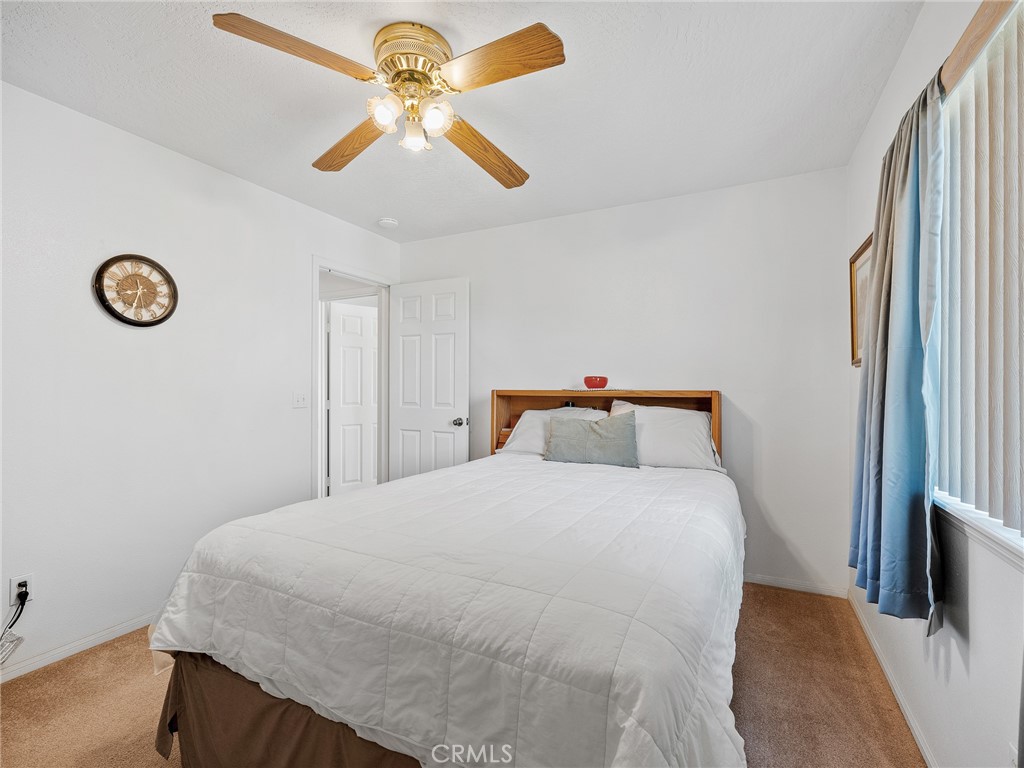 8840 Smoke Tree Road Phelan, CA 92371 - Photo 28 of 50