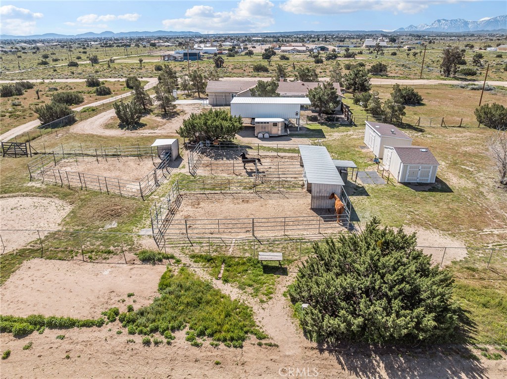 8840 Smoke Tree Road Phelan, CA 92371 - Photo 4 of 50