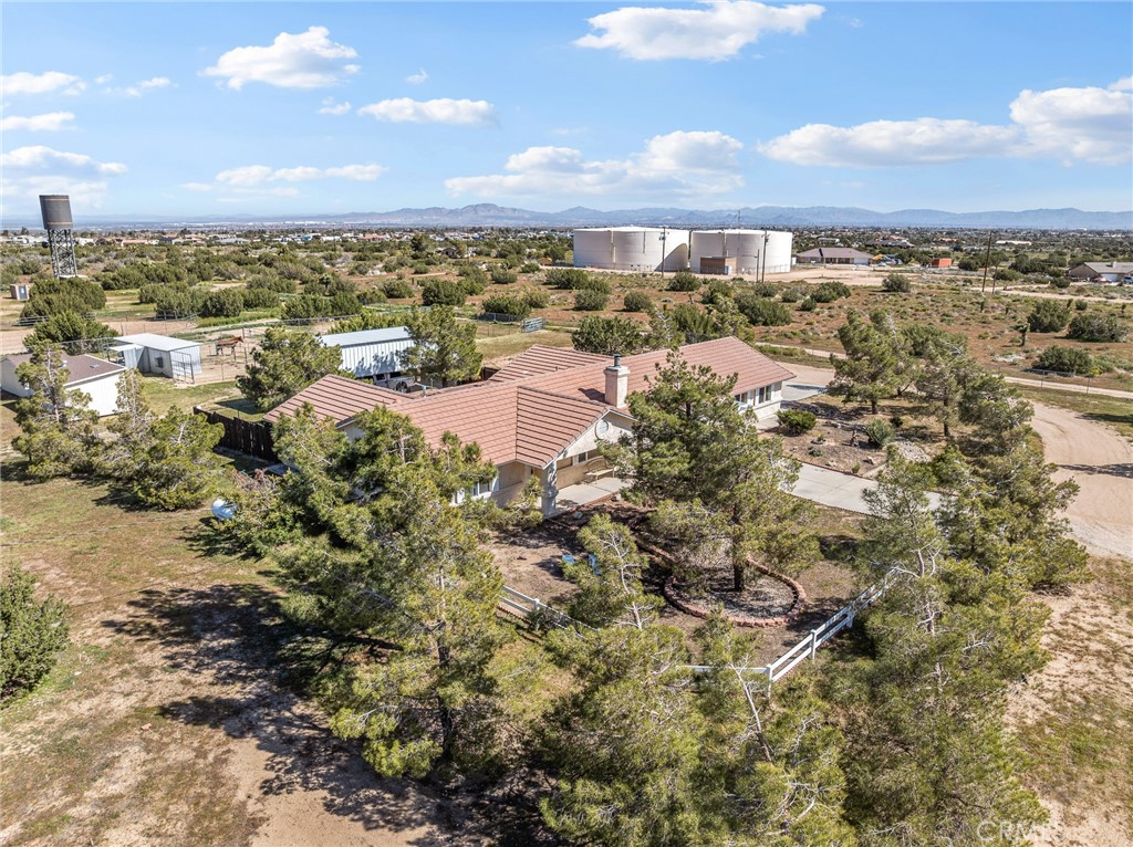 8840 Smoke Tree Road Phelan, CA 92371 - Photo 41 of 50