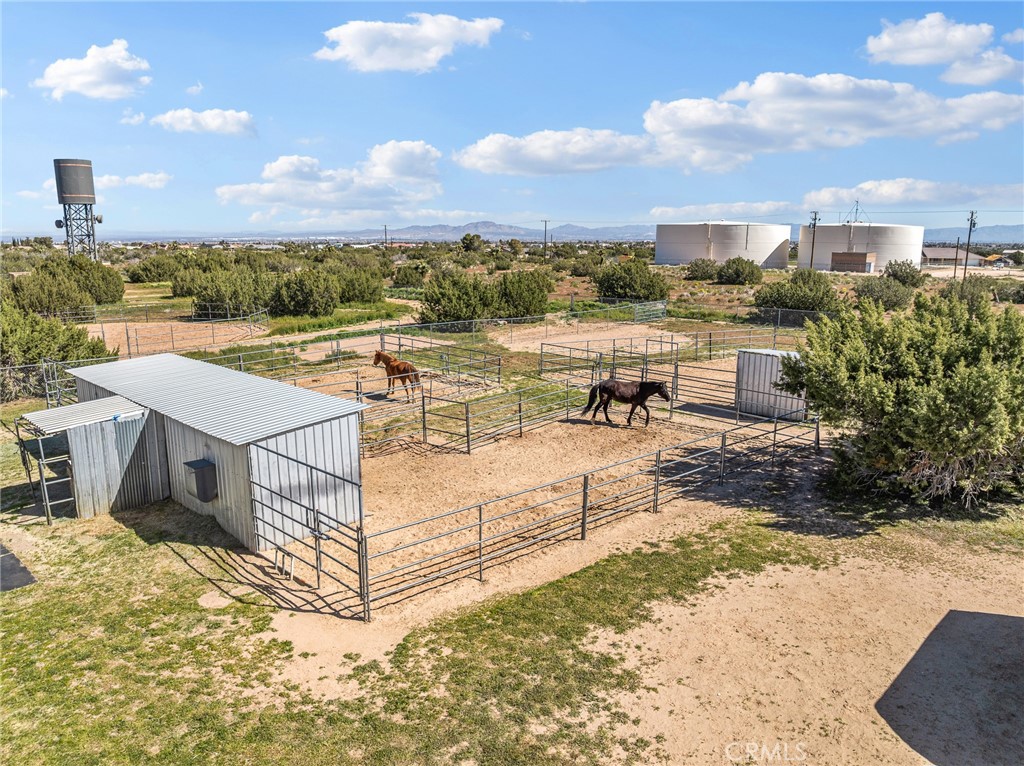 8840 Smoke Tree Road Phelan, CA 92371 - Photo 5 of 50