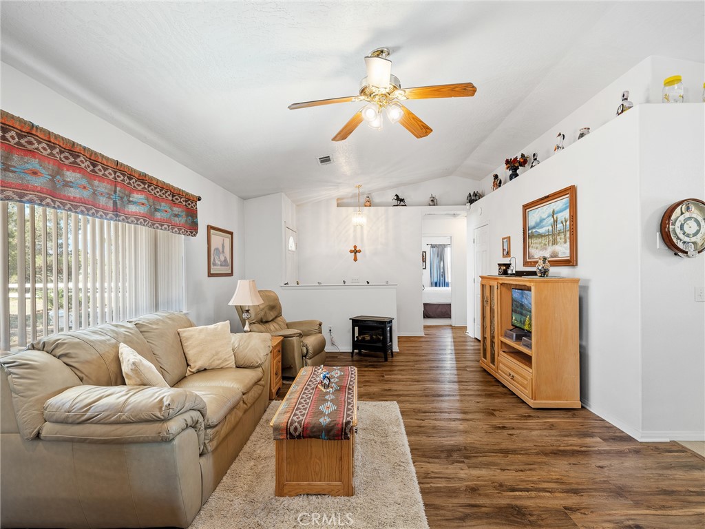 8840 Smoke Tree Road Phelan, CA 92371 - Photo 10 of 50