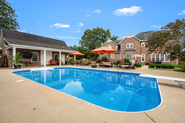 $859,900 | 104 St Andrews Place, Tullahoma, TN 37388