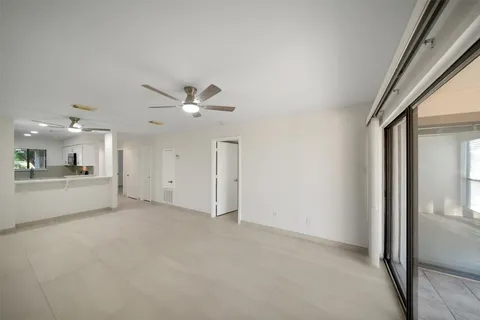 $225,000 | 101 Lakeview Terrace, Unit D, Montgomery, TX 77356