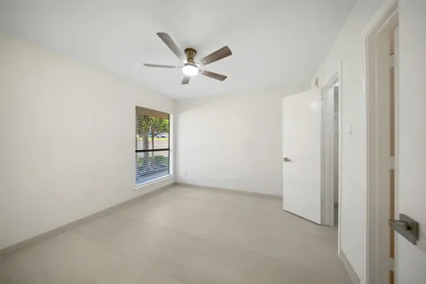 $225,000 | 101 Lakeview Terrace, Unit D, Montgomery, TX 77356