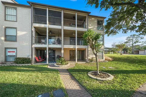 $219,000 | 101 Lakeview Terrace, Unit D, Montgomery, TX 77356