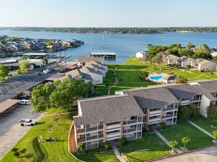 $219,000 | 101 Lakeview Terrace, Unit D, Montgomery, TX 77356