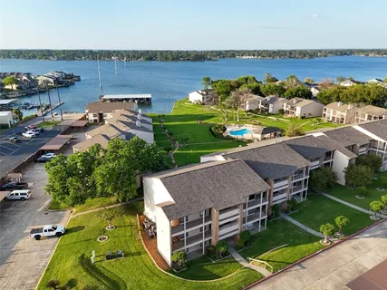 $225,000 | 101 Lakeview Terrace, Unit D, Montgomery, TX 77356