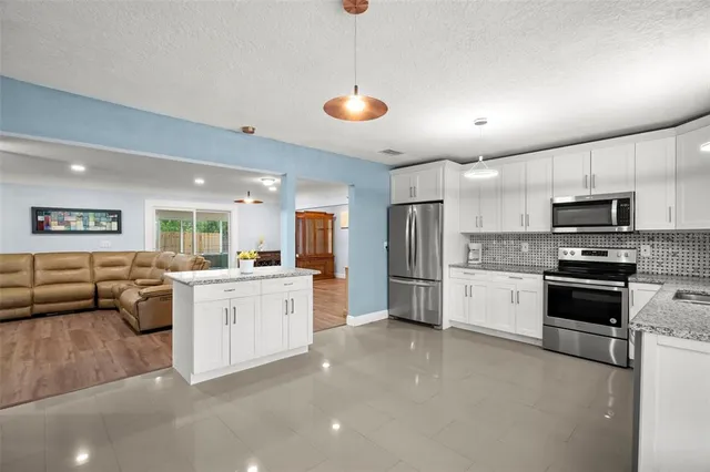 $2,790 | 1571 Jeffords Street, Clearwater, FL 33756