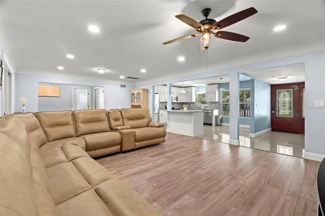 $2,790 | 1571 Jeffords Street, Clearwater, FL 33756