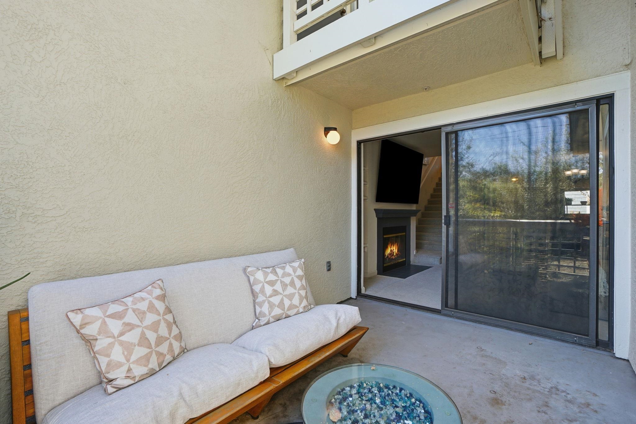 2586 Oak Road, Unit 229 Walnut Creek, CA 94597 - Photo 31 of 39 a living room with furniture
