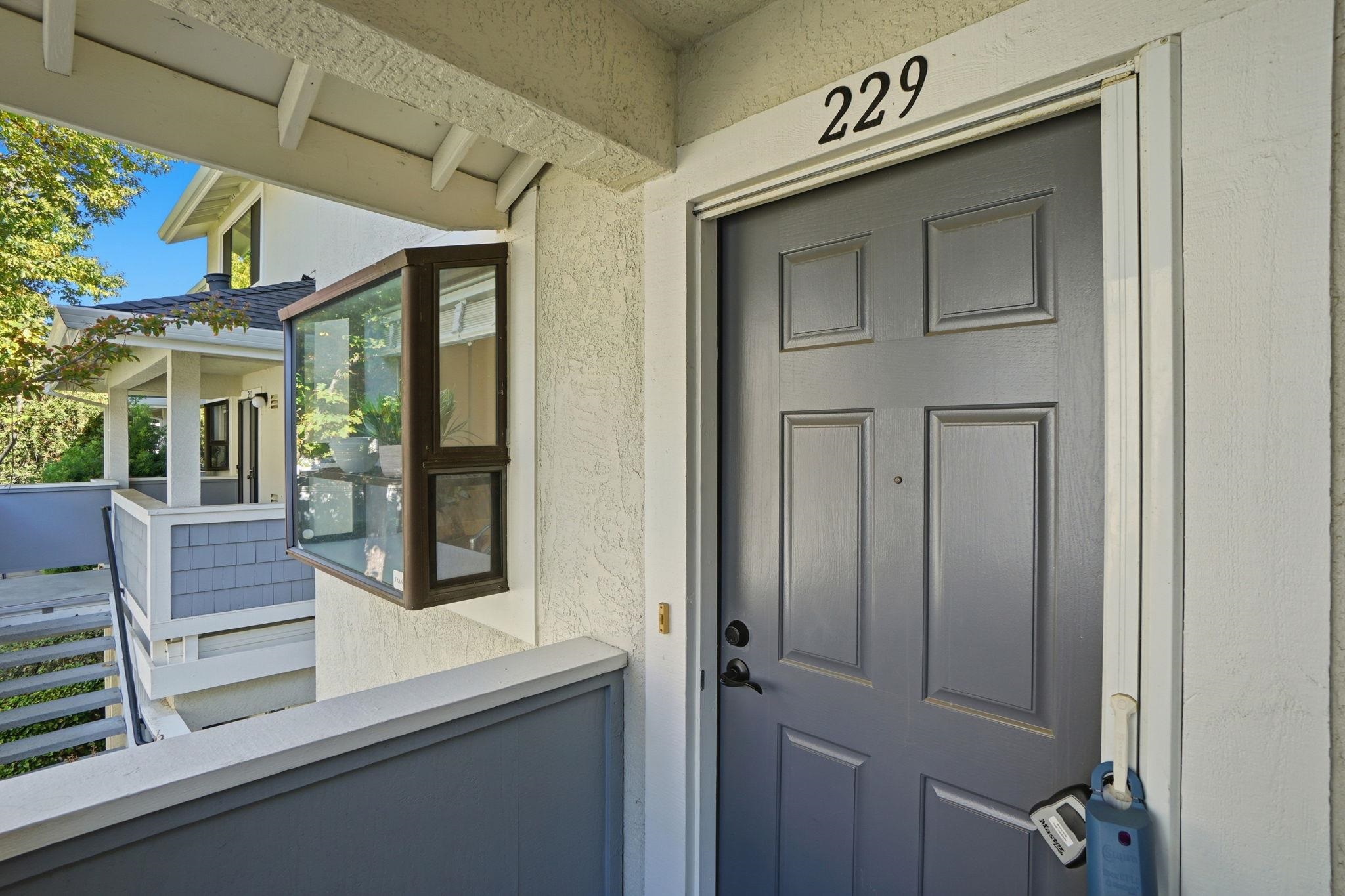 2586 Oak Road, Unit 229 Walnut Creek, CA 94597 - Photo 39 of 39 a view of front door of house
