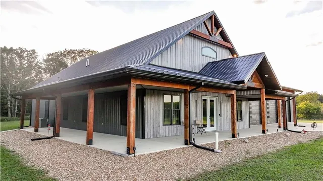 $1,800,000 | 15183 County Road 399 N/a, Cross Timbers, MO 65634