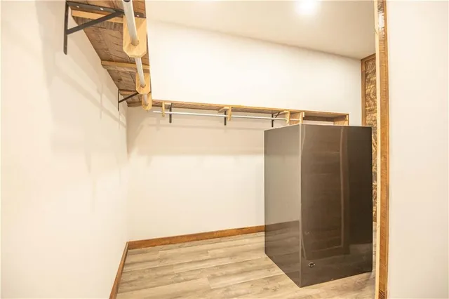 $1,800,000 | 15183 County Road 399 N/a, Cross Timbers, MO 65634