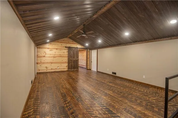 $1,800,000 | 15183 County Road 399 N/a, Cross Timbers, MO 65634