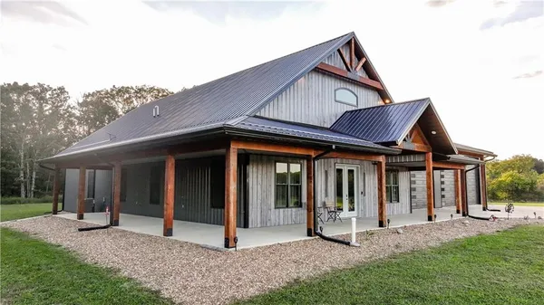 $1,800,000 | 15183 County Road 399 N/a, Cross Timbers, MO 65634