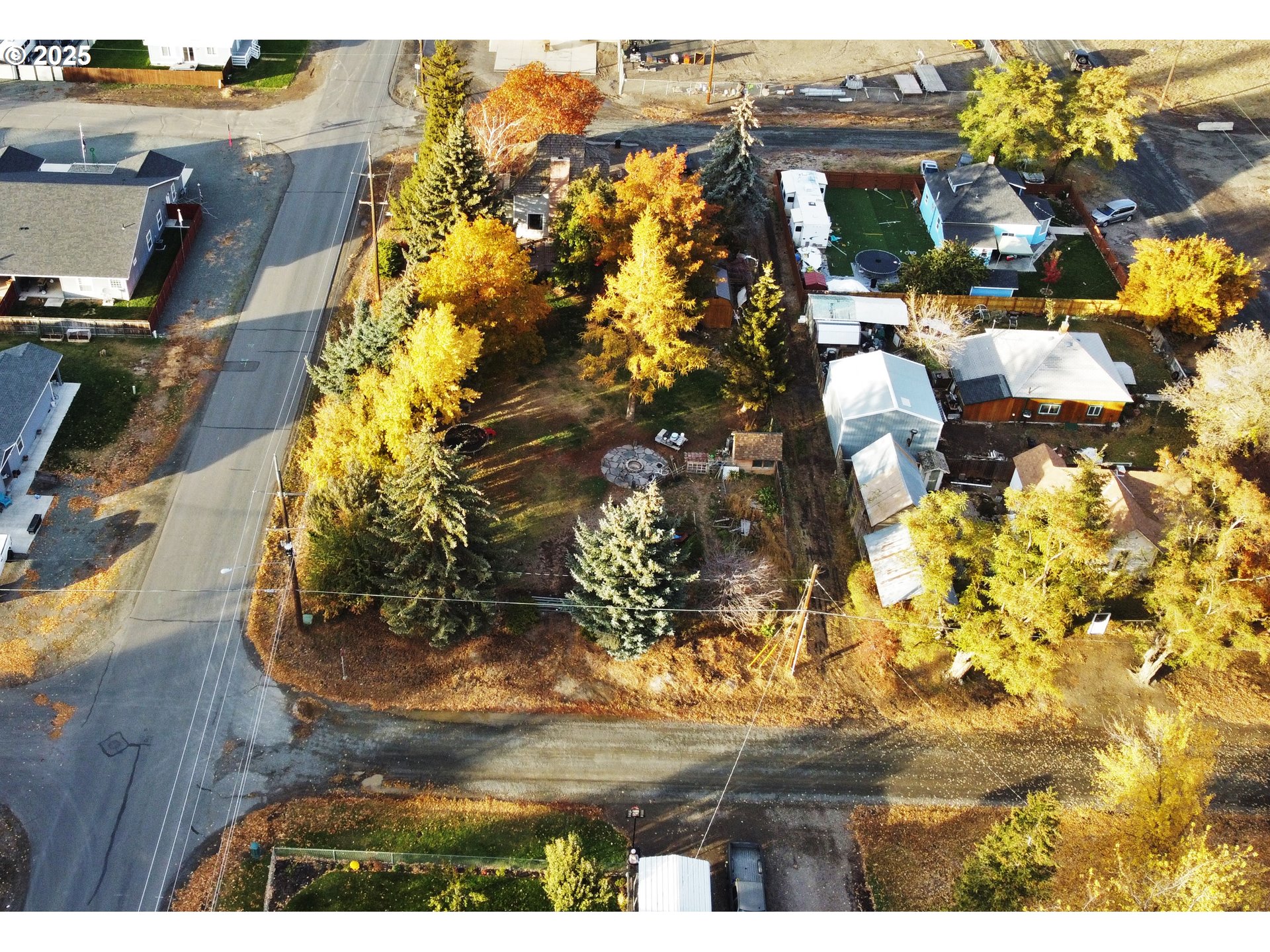 1490 10th Street Baker City, OR 97814 - Photo 5 of 24 a view of outdoor space and parking