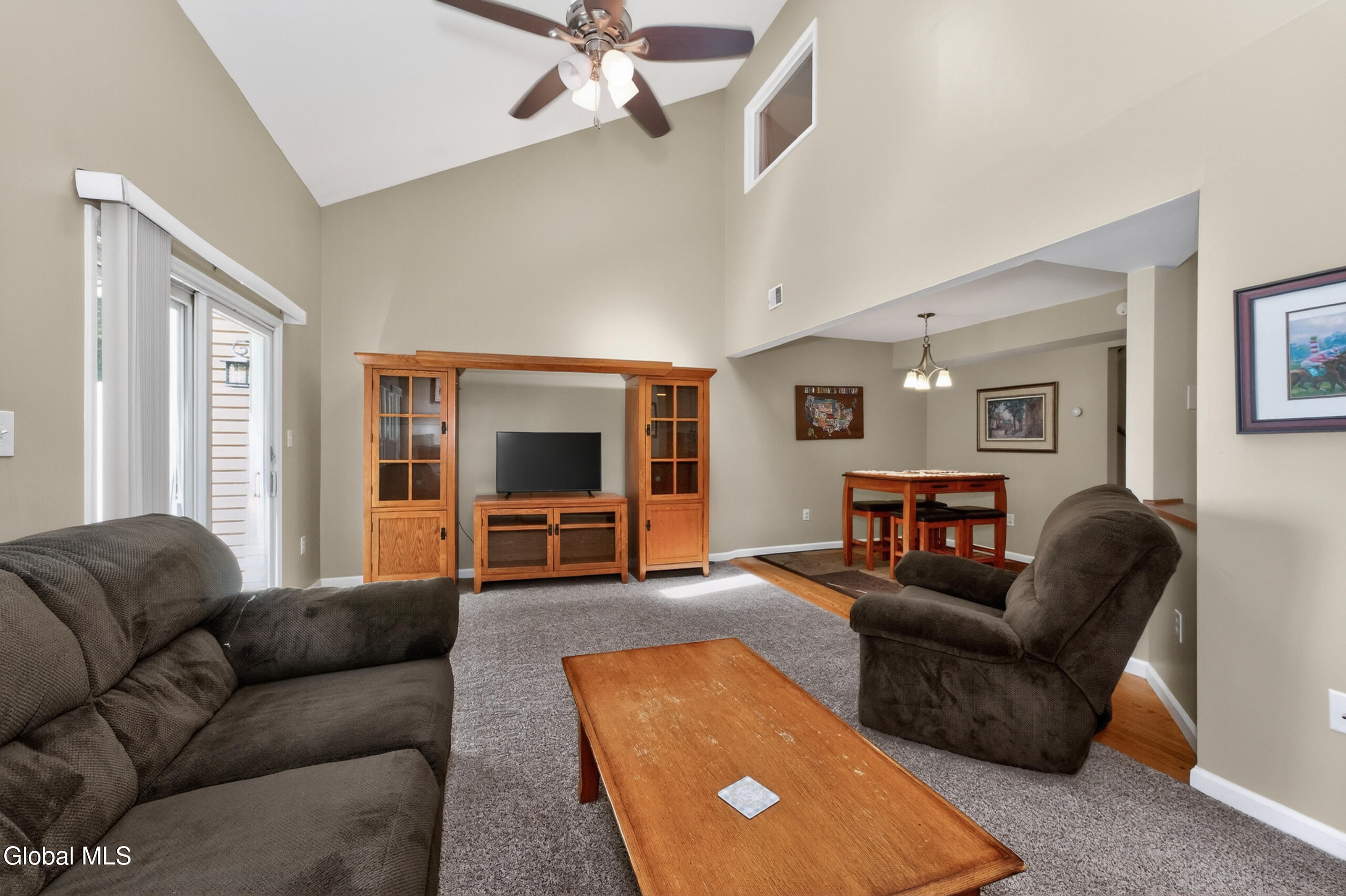 21 Whispering Pines Road Wilton, NY 12831 - Photo 10 of 33 3 Livingroom 4