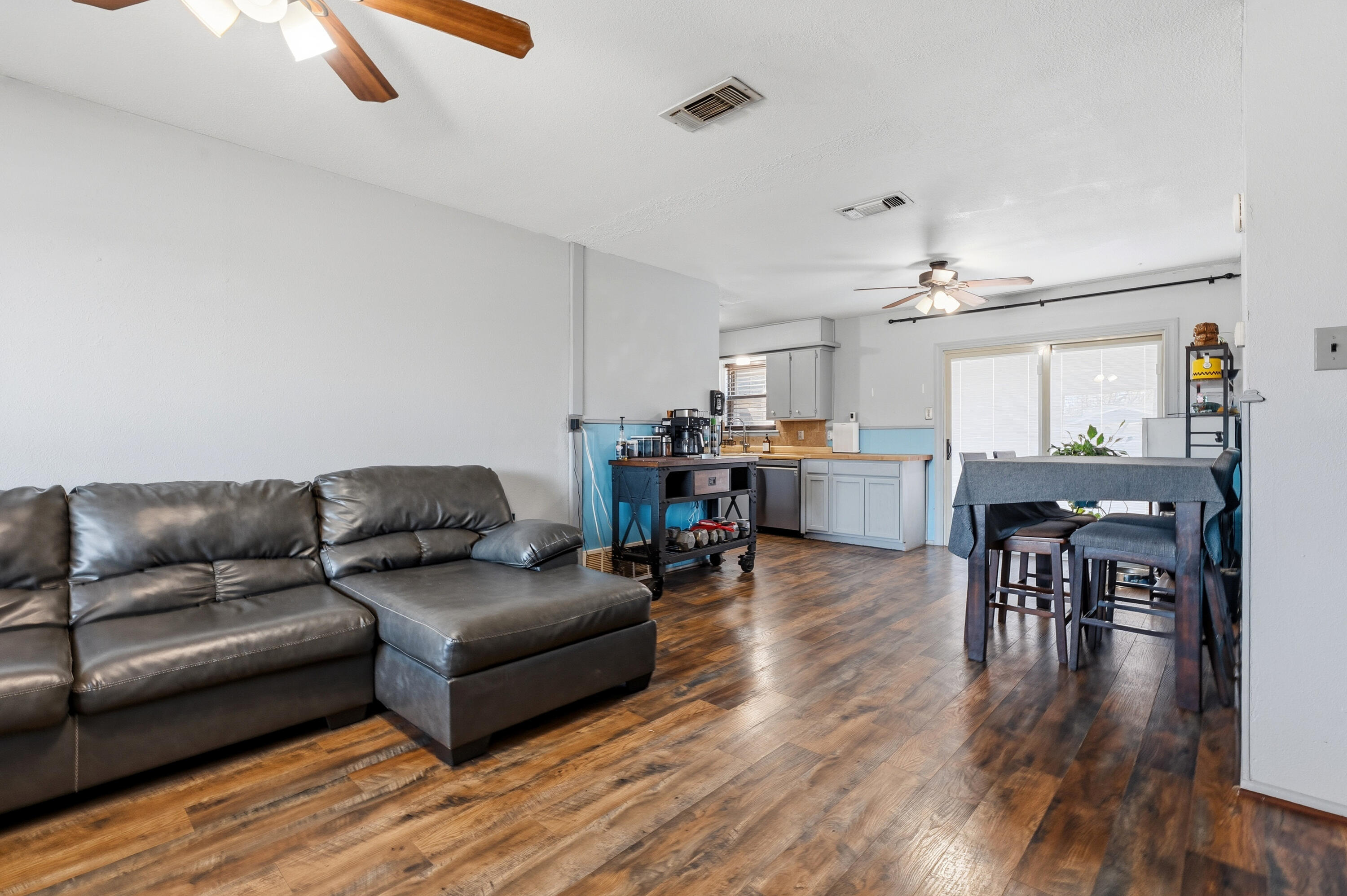 4828 53rd Street Lubbock, TX 79414 - Photo 5 of 23 DSC09219