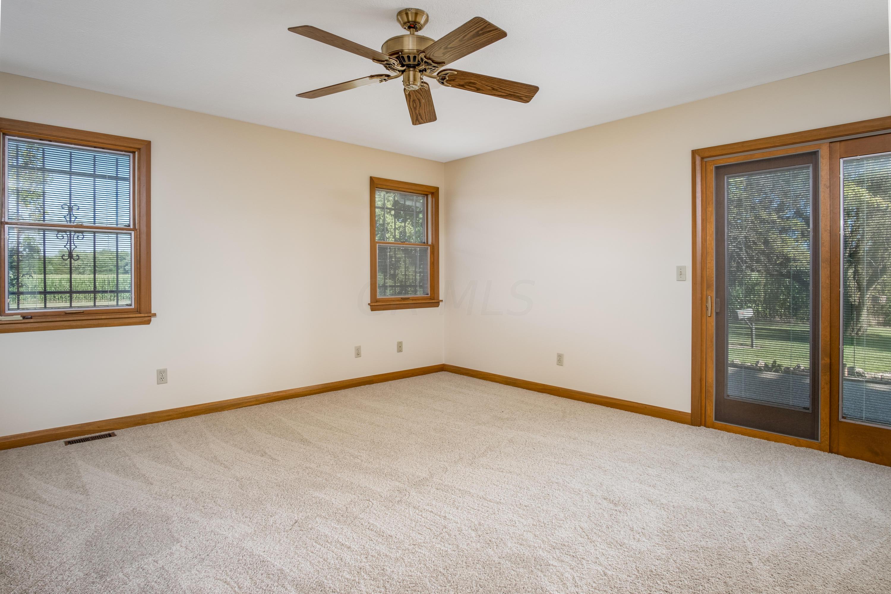 3963 London-Lancaster Road Groveport, OH 43125 - Photo 12 of 33