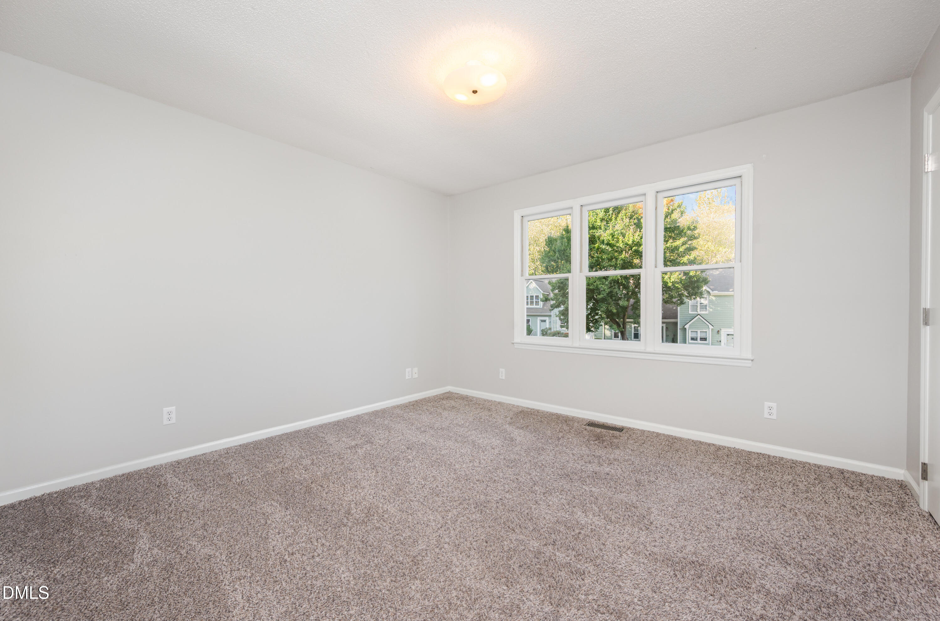 522 Oak Run Drive Raleigh, NC 27606 - Photo 14 of 28 015_dsc_3606-edit_434