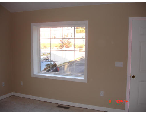 406 Granite Street Worcester, MA 01607 - Photo 8 of 14 Gallery Image 8
