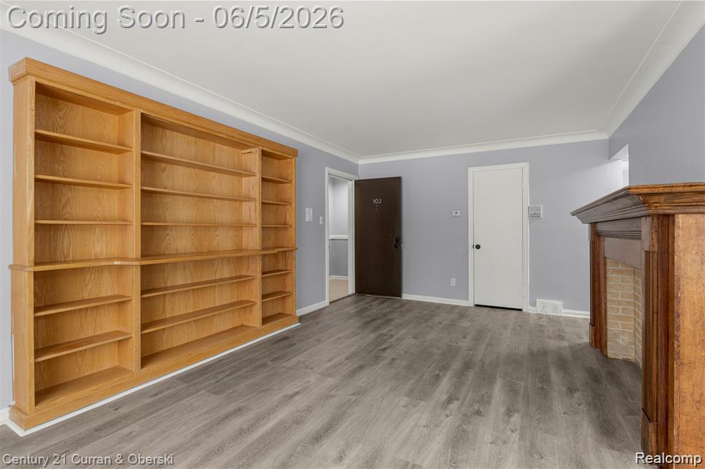 2255 Webb Street Detroit, MI 48206 - Photo 3 of 19