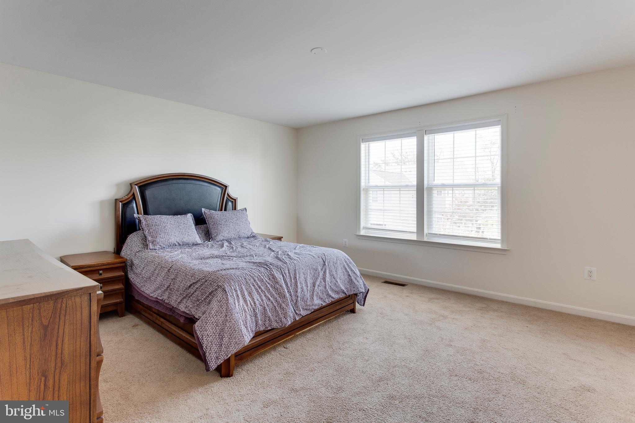 10010 Wellington Road Manassas, VA 20110 - Photo 15 of 27