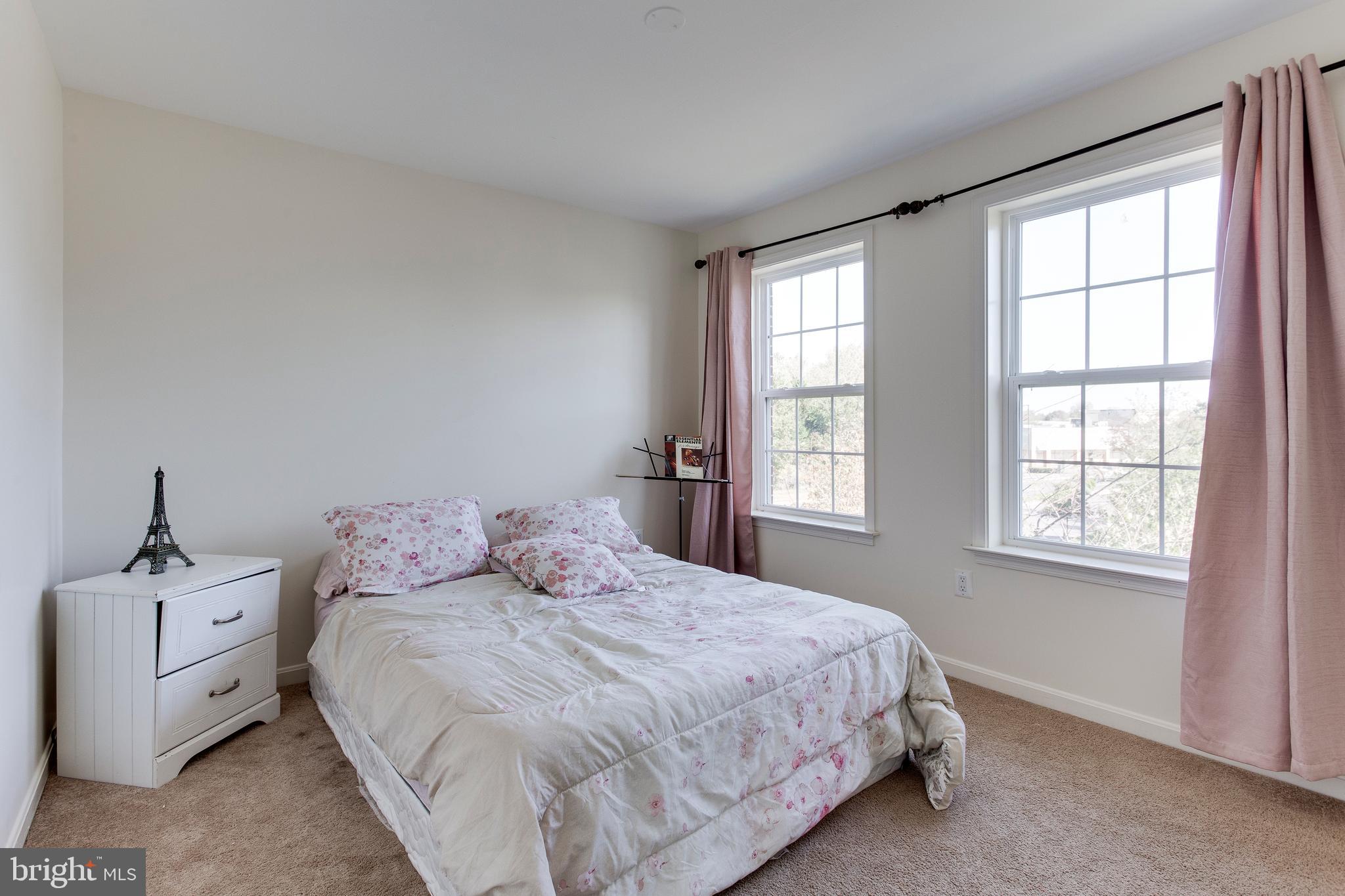 10010 Wellington Road Manassas, VA 20110 - Photo 18 of 27