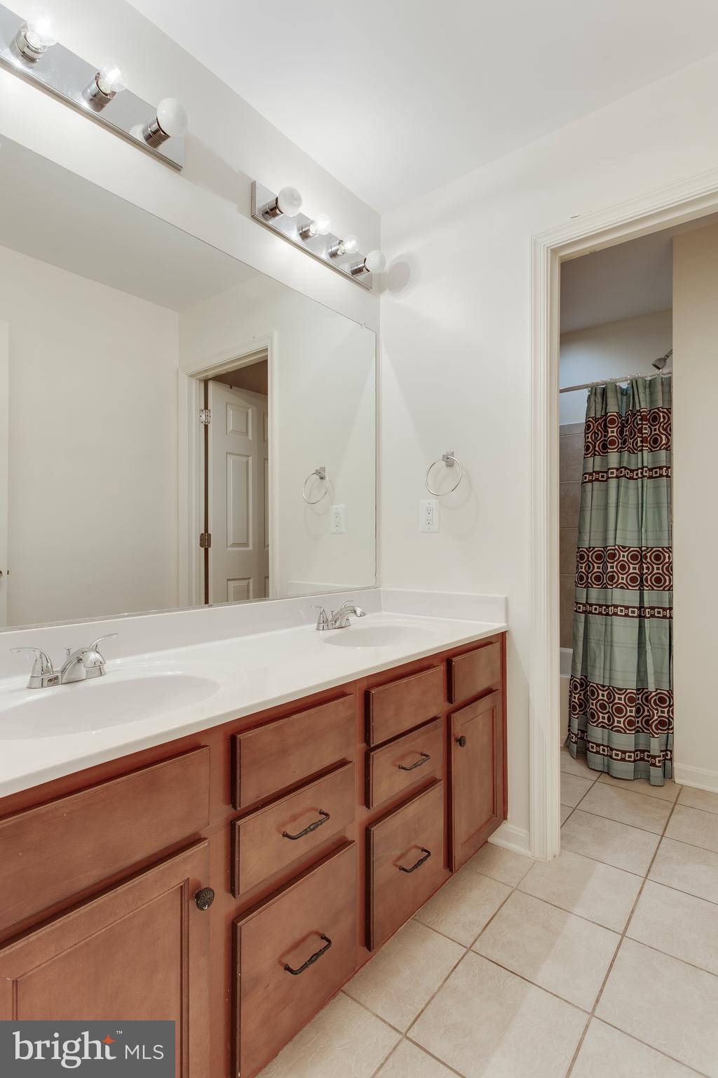 10010 Wellington Road Manassas, VA 20110 - Photo 23 of 27