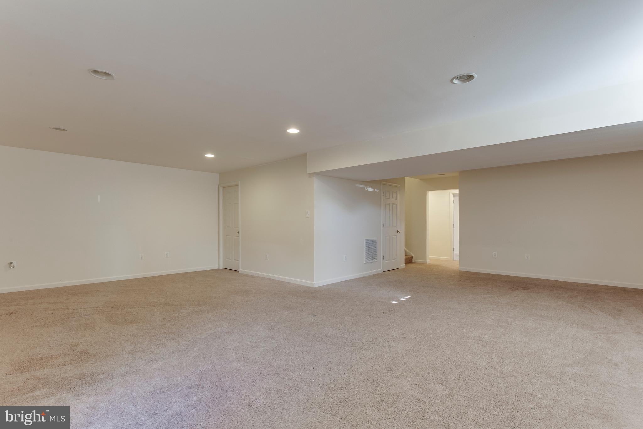 10010 Wellington Road Manassas, VA 20110 - Photo 26 of 27