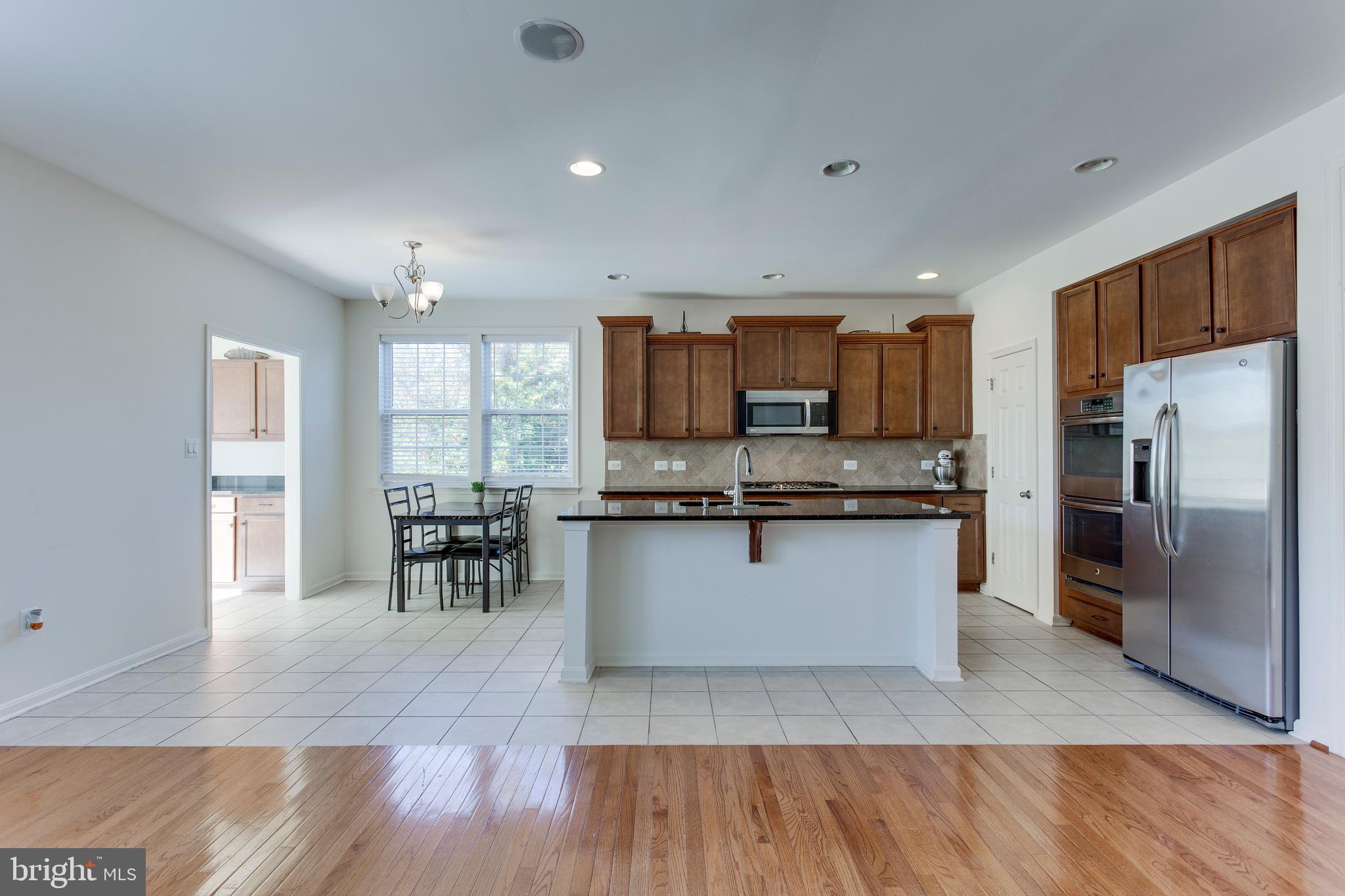 10010 Wellington Road Manassas, VA 20110 - Photo 10 of 27
