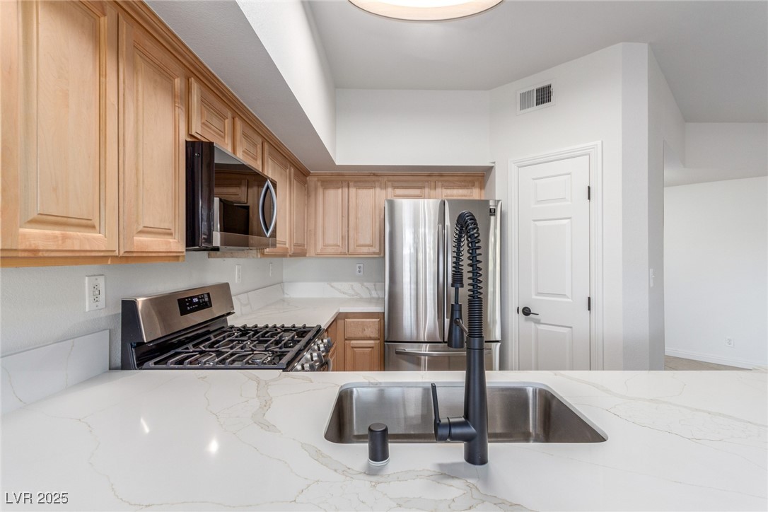 4820 Black Bear Road, Unit 104 Las Vegas, NV 89149 - Photo 11 of 41