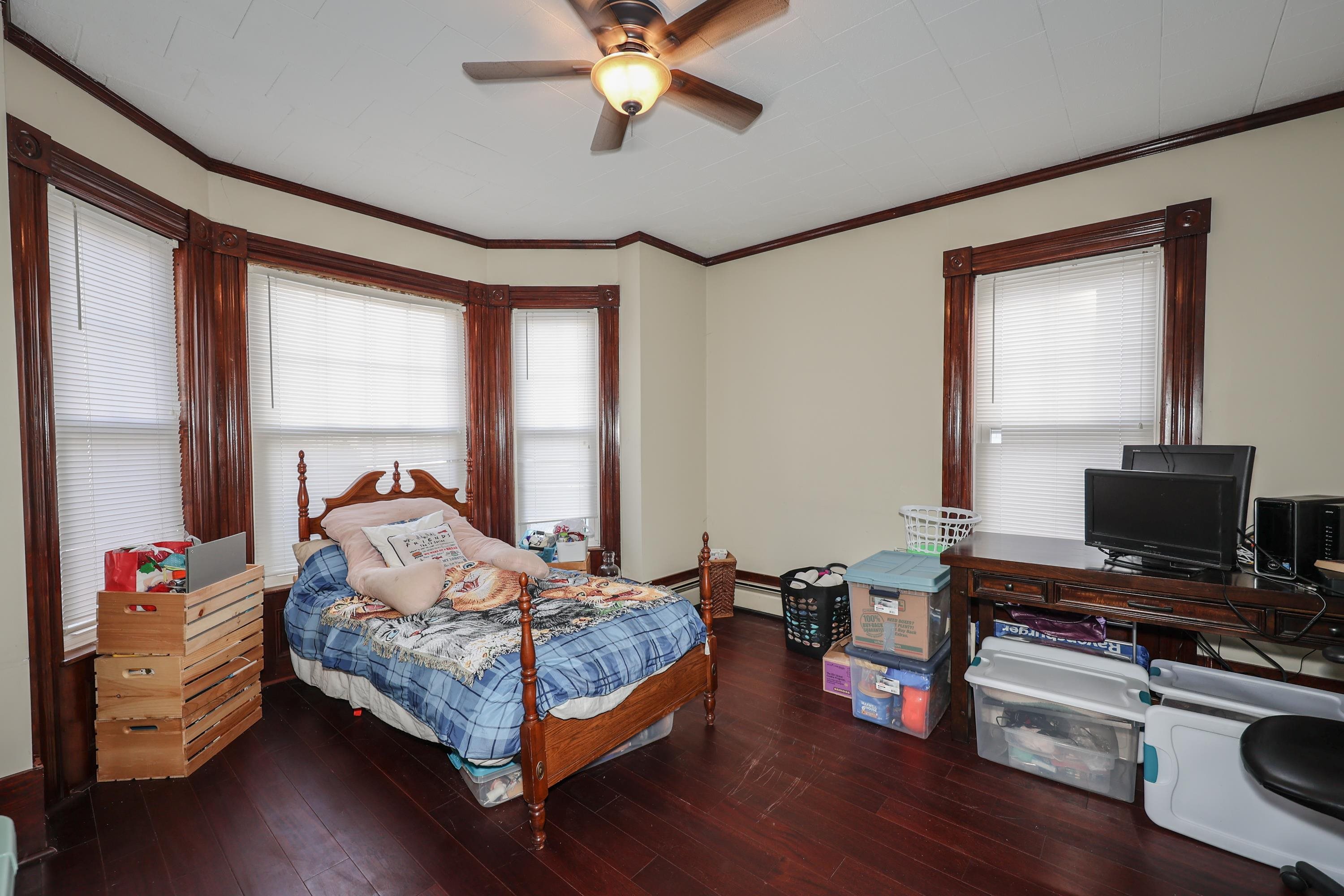 476 Maple Street Manchester, NH 03104 - Photo 7 of 34 Gallery Image 7