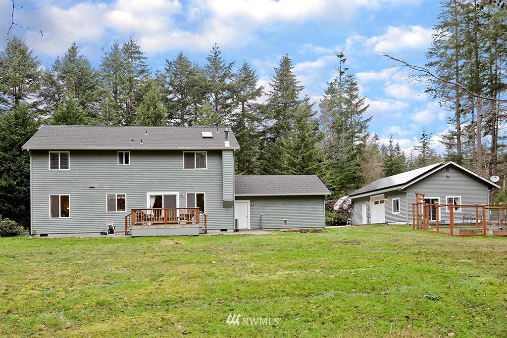 4027 Junco Road Greenbank, WA 98253 - Photo 2 of 25 Gallery Image 2