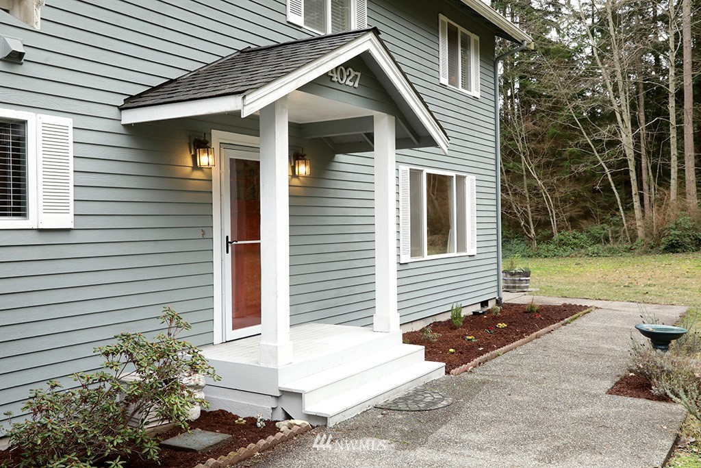 4027 Junco Road Greenbank, WA 98253 - Photo 3 of 25 Gallery Image 3