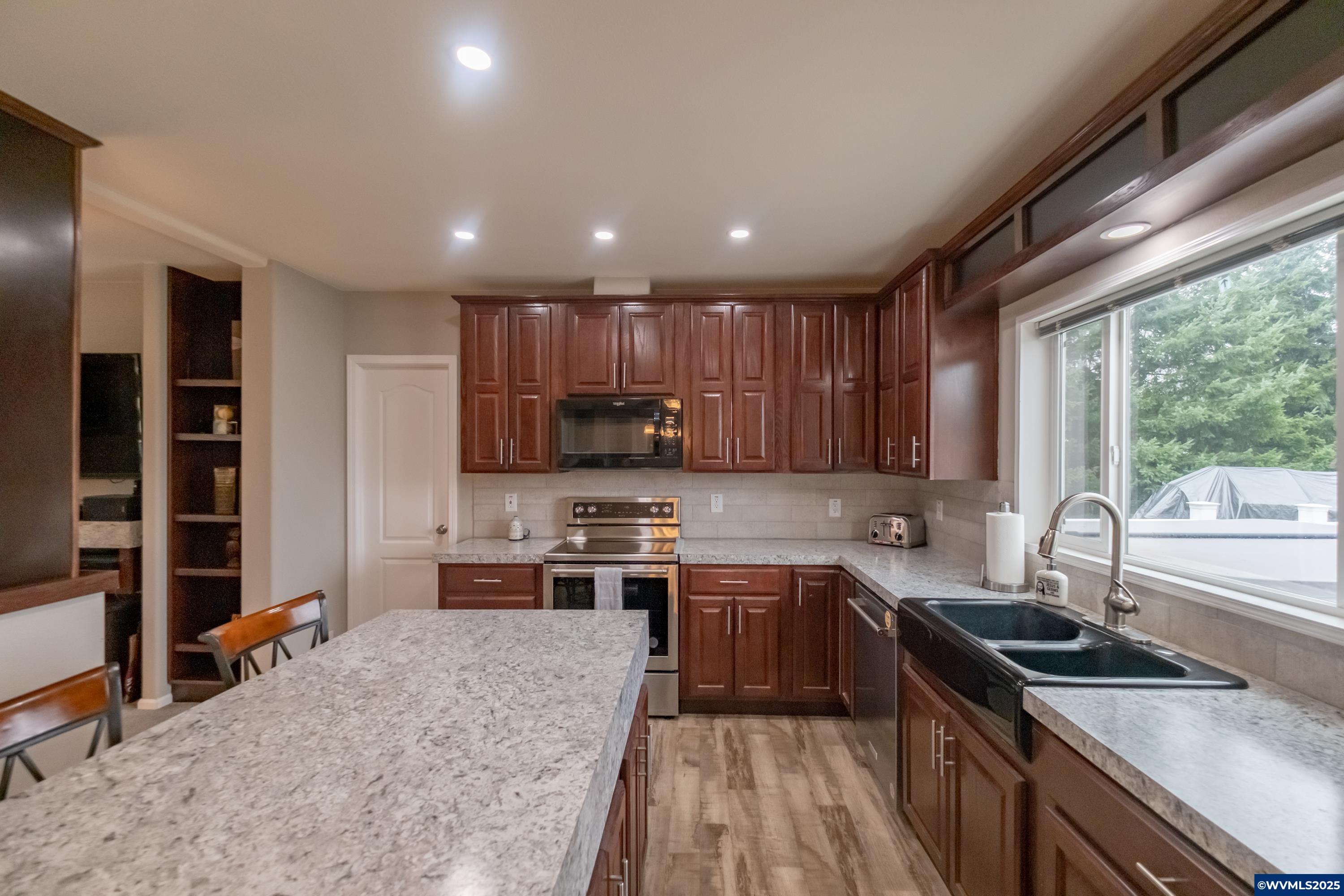 34821 Ede Road Lebanon, OR 97355 - Photo 13 of 50 Gallery Image 13