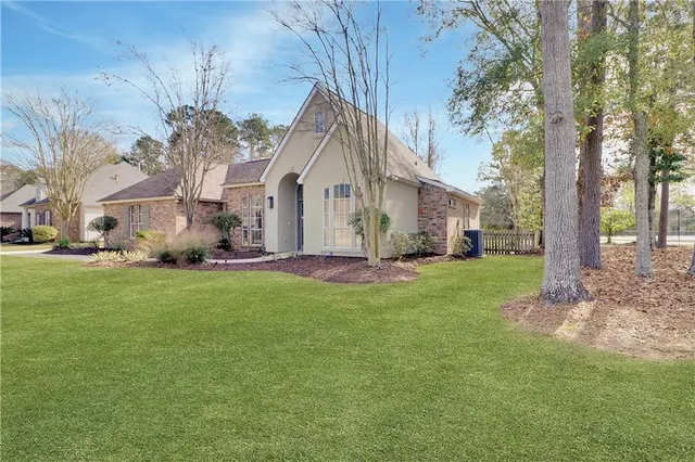 $450,000 | 610 Sweet Bay Drive, Mandeville, LA 70448