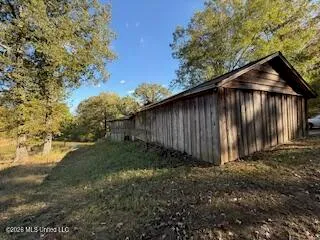 $137,900 | 9002 Highway 51, Courtland, MS 38620
