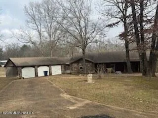 $137,900 | 9002 Highway 51, Courtland, MS 38620