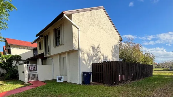 $3,100 | 10242 Northwest 5th Terrace, Unit 119, Miami, FL 33172