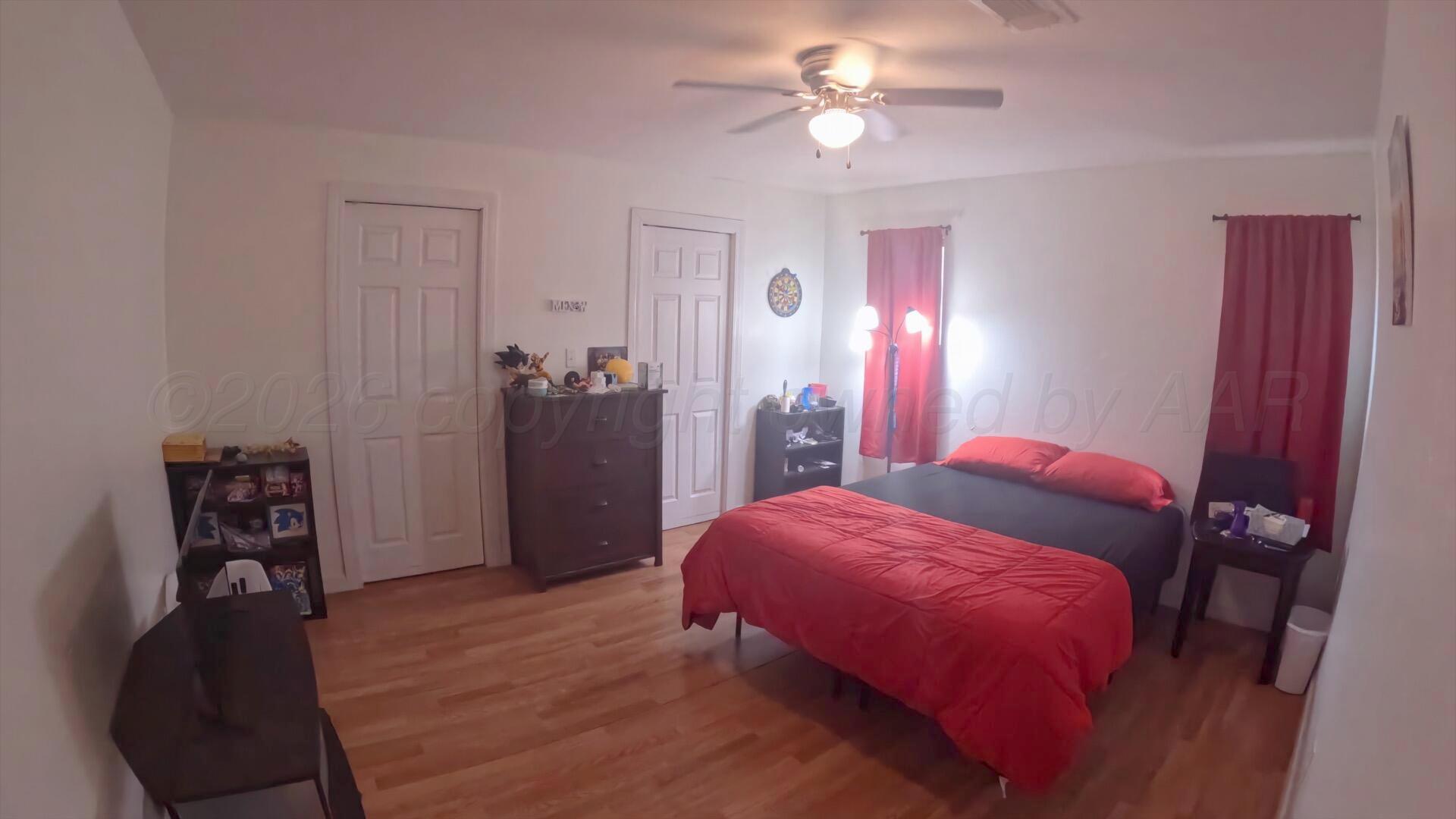 304 Ave P Sunray, TX 79086 - Photo 12 of 17 Wide angle bedroom