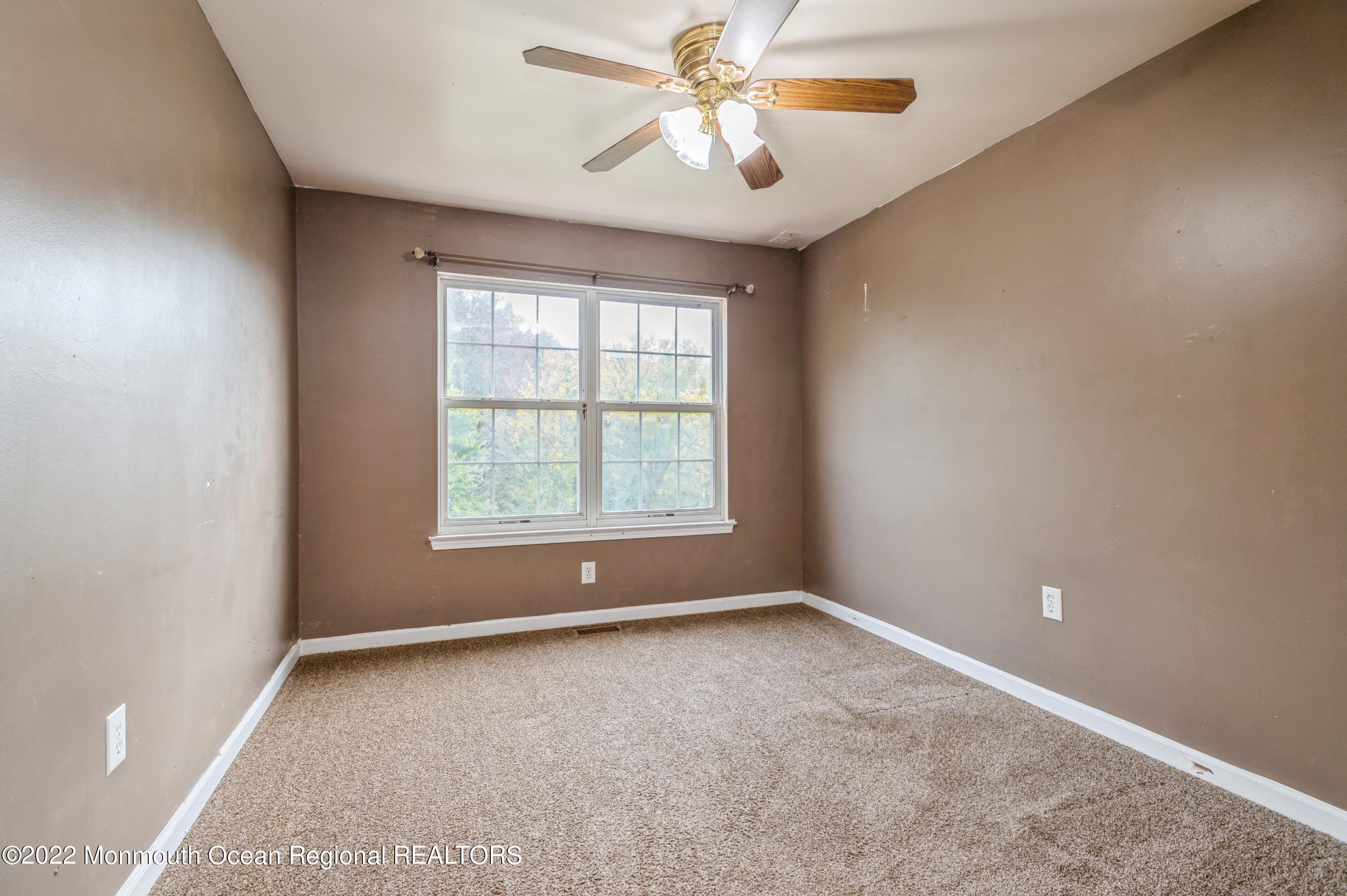 48 Alpine Road Holmdel, NJ 07733 - Photo 17 of 20 15_46AlpineCt_153_2ndBedroom_HiRes