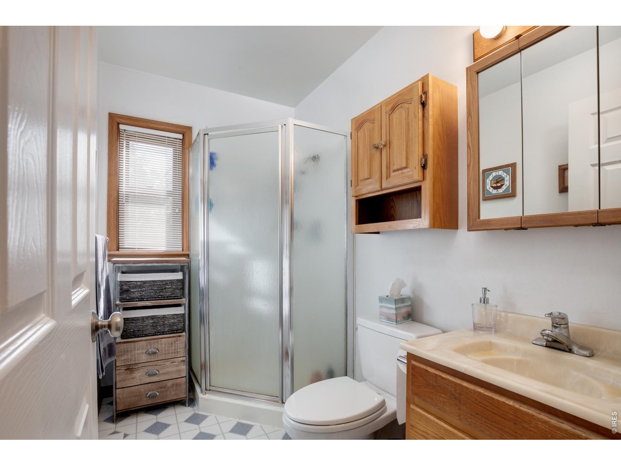 11818 Kenosha Road Longmont, CO 80504 - Photo 30 of 43 Second bathroom.