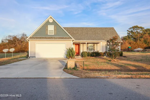 $254,900 | 104 Buckskin Drive, Pollocksville, NC 28573