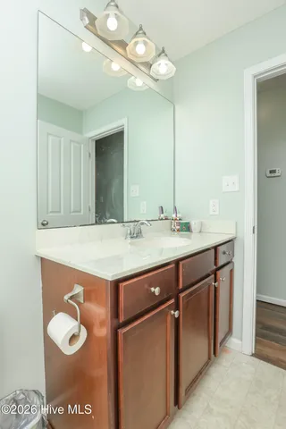 $269,900 | 104 Buckskin Drive, Pollocksville, NC 28573