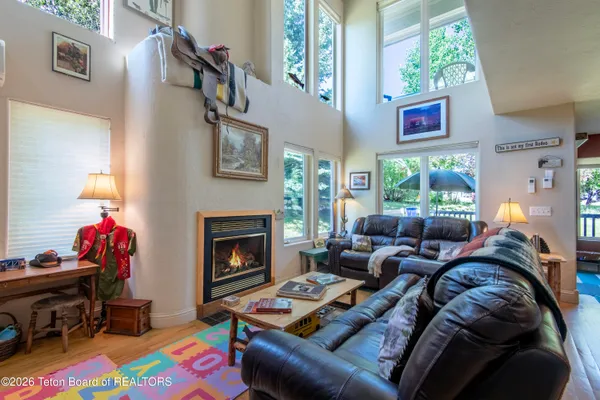 $725,000 | 482 Shadow Brook Lane, Unit 6, Driggs, ID 83422