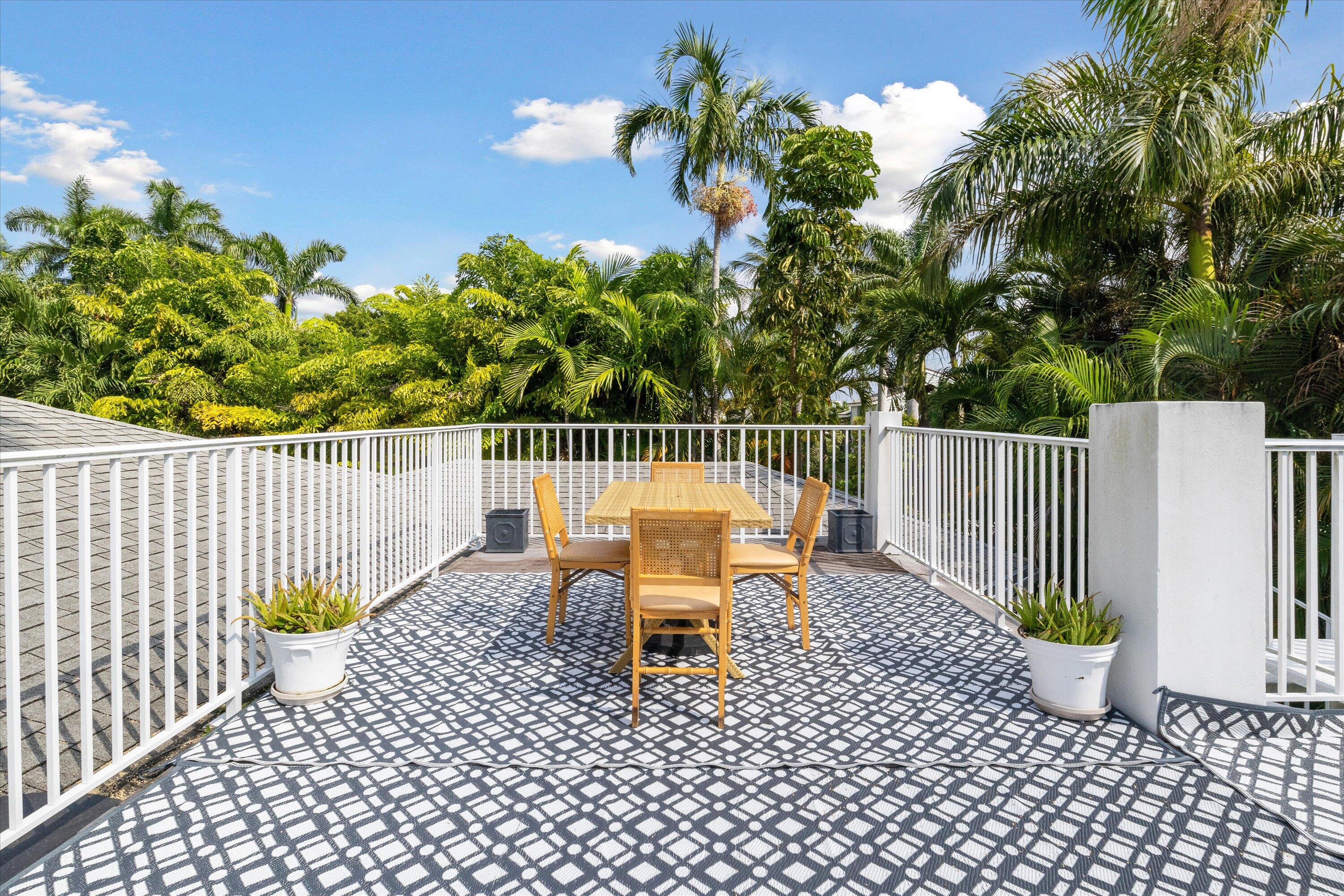 202 32nd Street West Palm Beach, FL 33407 - Photo 11 of 44