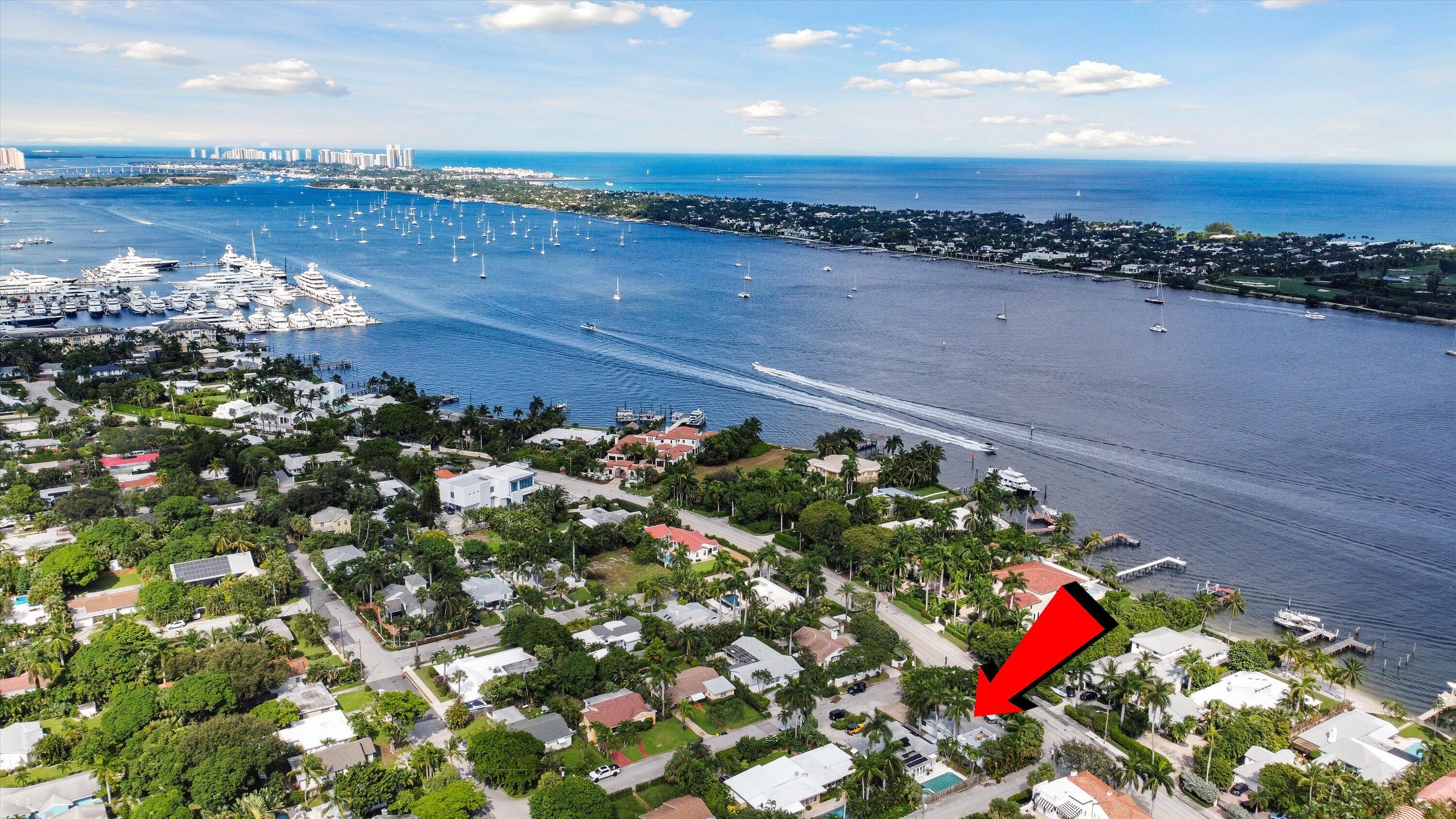 202 32nd Street West Palm Beach, FL 33407 - Photo 2 of 44 a view of a terrace