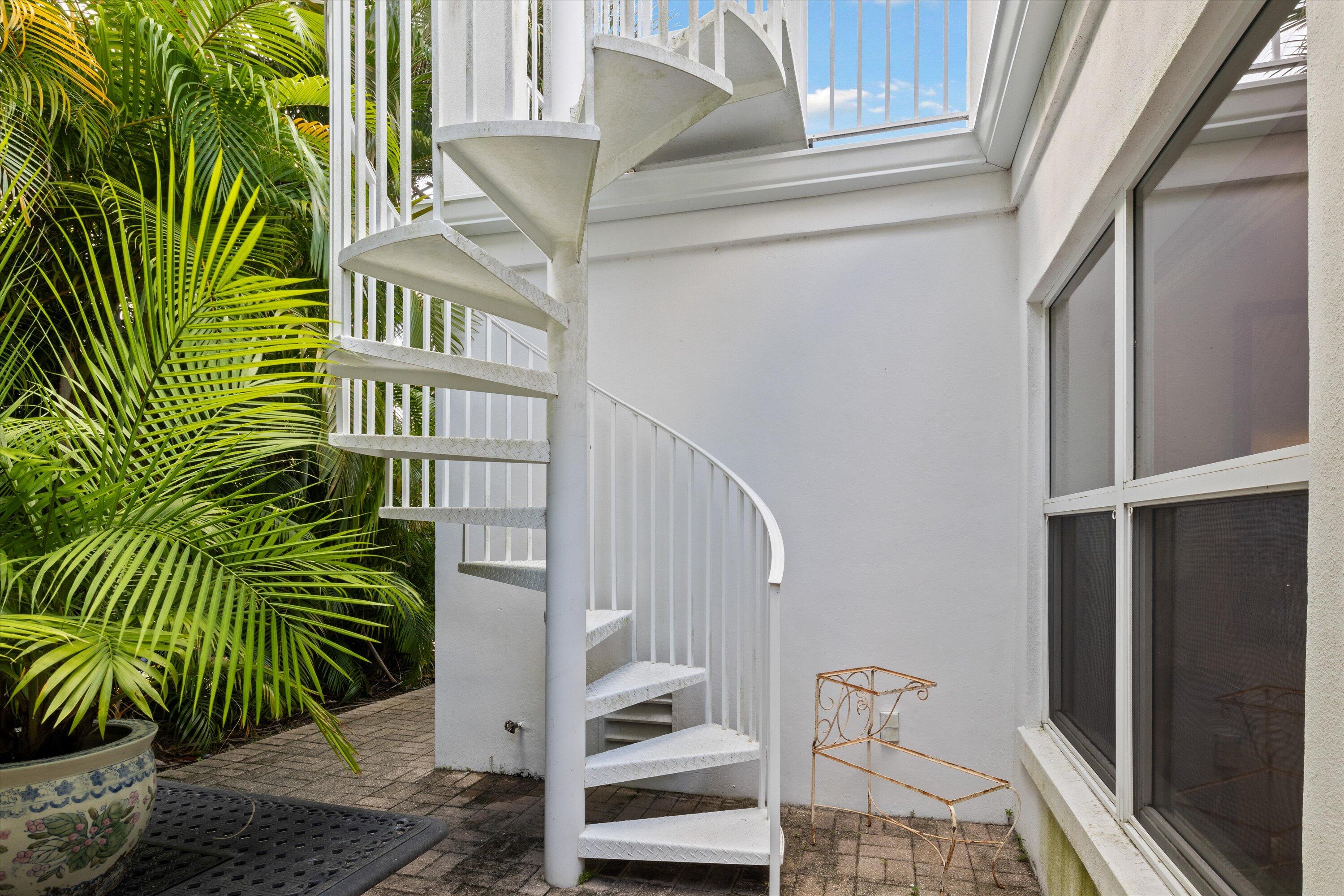 202 32nd Street West Palm Beach, FL 33407 - Photo 9 of 44